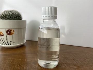 Aceite 100% de silicón amino de la pureza conveniente para los driles de algodón que se lavan suavemente/final mullido, suave y mullido